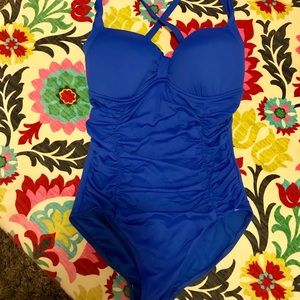 NWOT Seafolly Woman’s bra  DD, Sz12, US 8 Swimsuit